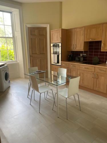 Private Guest Suite in Georgian Townhouse in City Centre in Stockbridge