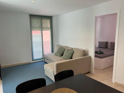 One-Bedroom Apartment image 10