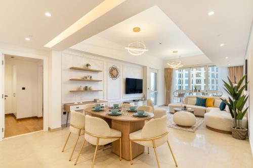 Luxury Spacious 2BR in Palm Jumeirah - image 14