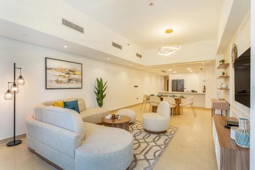 Marina Residences 2BR: Seaside in Palm Jumeirah - image 6