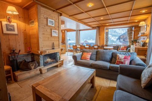 Chalet Clearmount with Spa