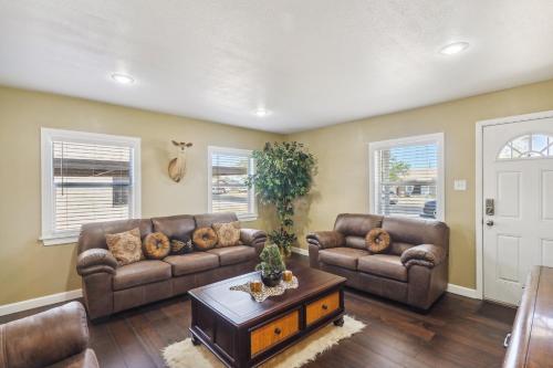 Quaint Midland Home about 1 Mi to Downtown! in 密德蘭市中心