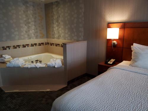 King Room with Sofa Bed and Spa Bath