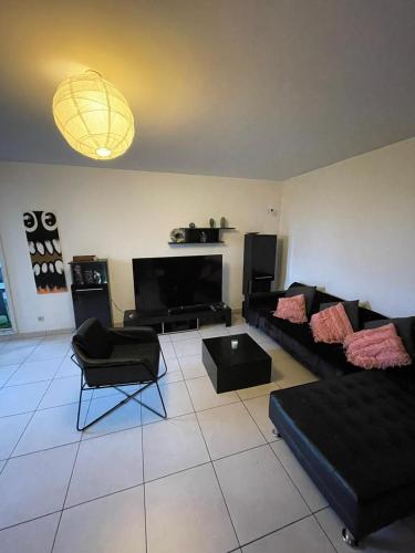 APPARTEMENT tout meublé sur Argenteuil
