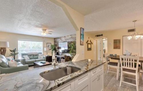 Kiawah Bay 103 Gorgeous Condo In A Riverfront Community With Steps To The Ocean! - image 5