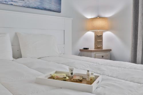 One-Bedroom Apartment image 10