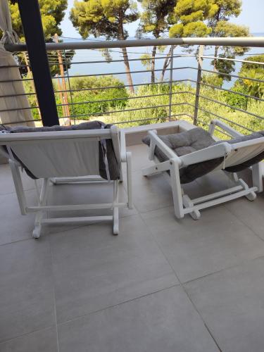  Mathesi apartment Sea front in Elia