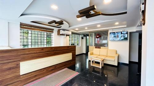 EMERALD INN - Kochi