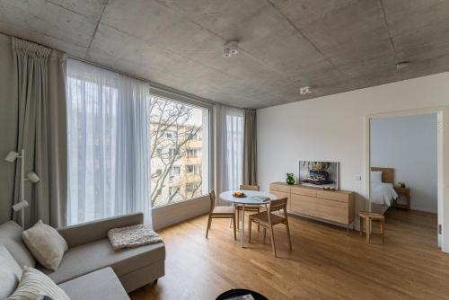Carlotta Apartments - image 5