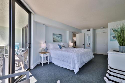 Ocean Front 1-1 Condo Located At Ocean Trillium 804 in New Smyrna Beach, USA
