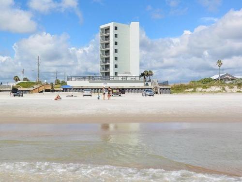 Ocean Front 1-1 Condo Located At Ocean Trillium 804 in New Smyrna Beach, USA