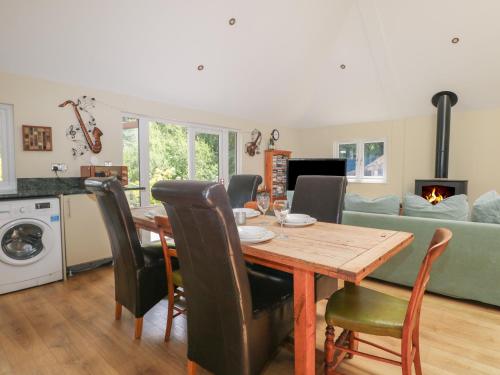 Exterior view, Garden Cottage in Farnham