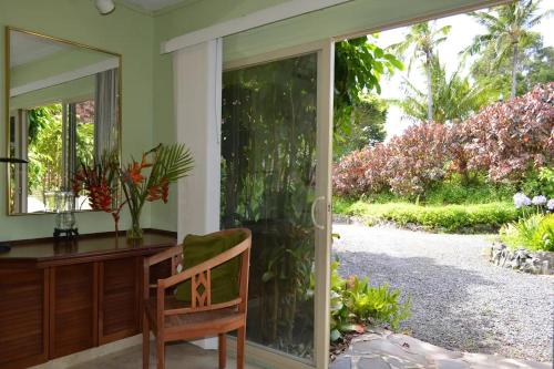 Plumeria Room on a Lush Farm on Maui's North Shore