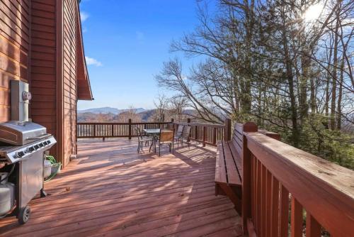 Amazing Views and Convenient to Boone and ASU in Vilas, USA