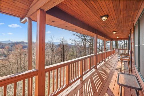 Amazing Views and Convenient to Boone and ASU in Vilas, USA