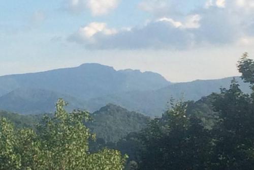 Amazing Views and Convenient to Boone and ASU in Vilas, USA