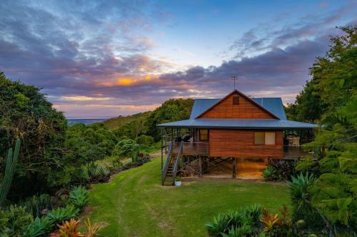 Mountain Retreat with ocean views