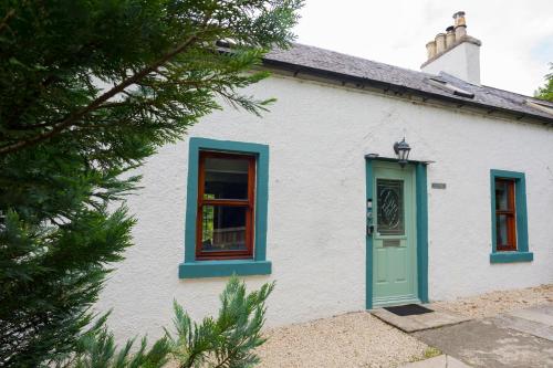 Tig Cottage - a rural, quirky, pet friendly 2 bedroom cottage near Ballantrae