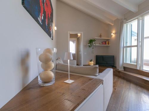  Mamma Ciccia Holiday Home - Cozy Attic in Galbiate