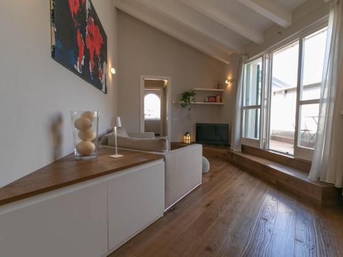  Mamma Ciccia Holiday Home - Cozy Attic in Galbiate