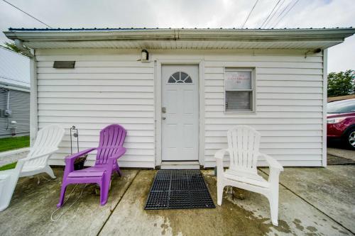 Geneva Cottage with Patio - Walk to Park, Lake Erie!