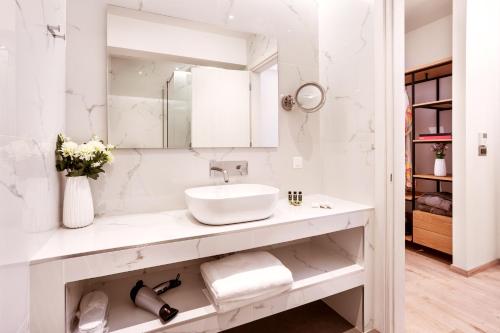 DAYS City Suites Athens - image 3