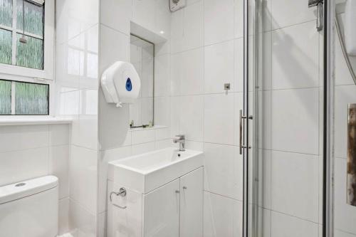 APlaceToStay Central London Apartment, Waterloo (UPT)