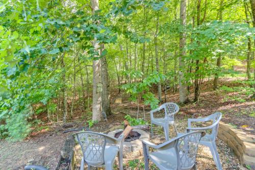 Charming Morganton Cabin with Hot Tub and Game Room!