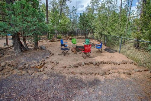 Cabin On NAT'L FOREST! LAKE & CREEK minutes away!