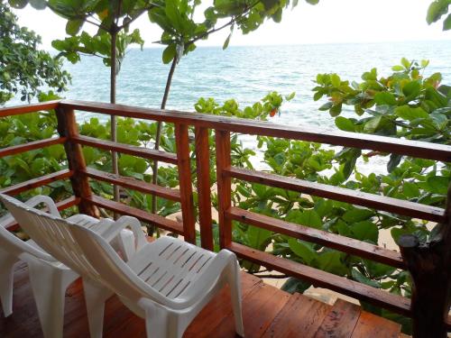 Balcony/terrace, Jungle Hill Beach Bungalow in Koh Jum / Koh Pu (Krabi)