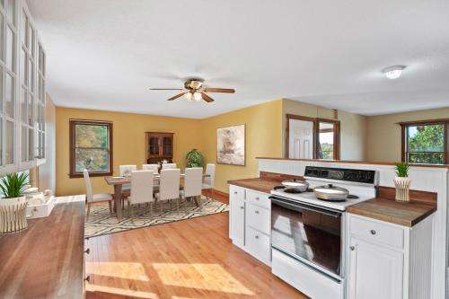 . East Haddam CT Country Loft