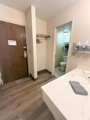 FairBridge Inn & Suites – Idaho Falls - image 5