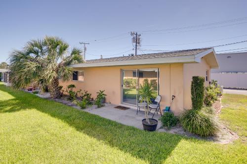 Cocoa Beach Vacation Rental Walk to Shops!