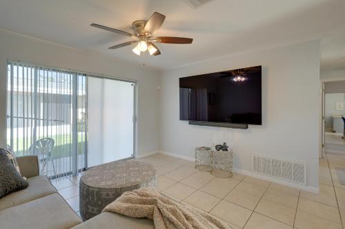 Cocoa Beach Vacation Rental Walk to Shops!