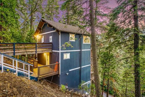 Tree-Lined Lake Arrowhead Cabin about 1 Mi to Village!