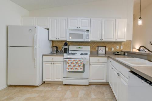 The Villages House with Community Amenities! in The Villages, USA