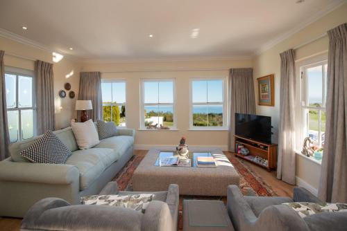 Greenhill Farm Cape Dutch Cottage Plettenberg Bay - 1 Bedroom Private Cottage in Matjiesrivier (Western Cape)