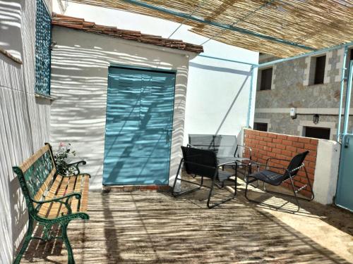 Iekārtas, La casa de tío Vidal (La casa de tio Vidal) in Pedro Bernardo