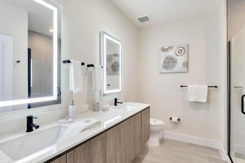 4 bedrooms pool home Hidden Forest Resort Amenities in Orlando, USA