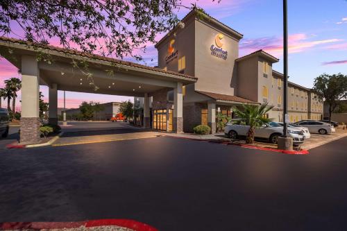 Comfort Inn & Suites Las Vegas - Nellis