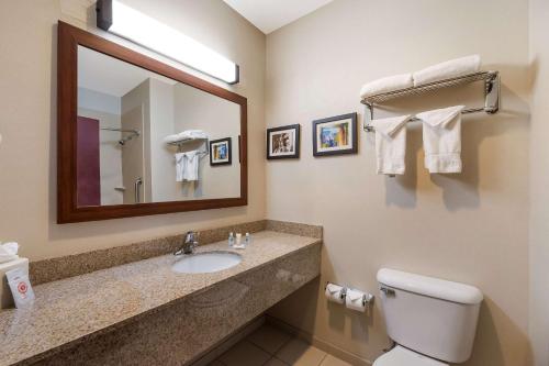 Comfort Inn & Suites Las Vegas - Nellis, Las Vegas (foto 11)