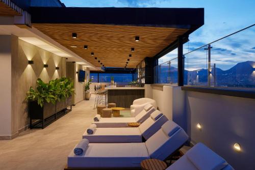 Bar/Lounge, Hotel Selis in Medellín