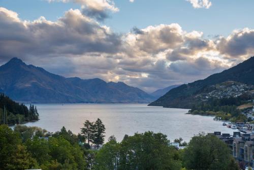 Remarkables Penthouse 