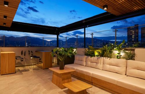 481442768 Hotel Selis