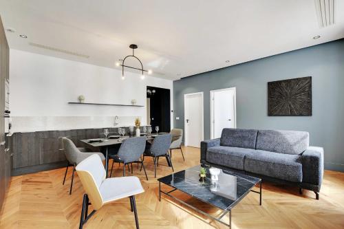 Spacious & Modern Home in Central Paris - 2BR6P - A30 - Location saisonnière - Paris