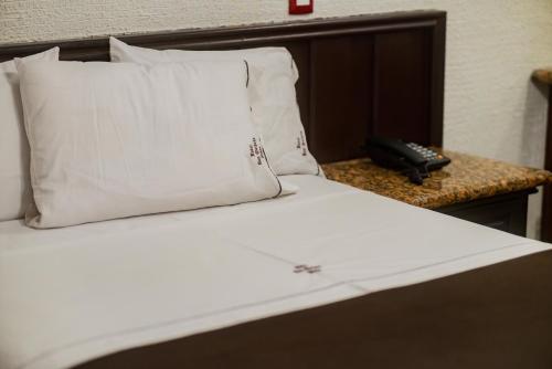 Double Room image 10