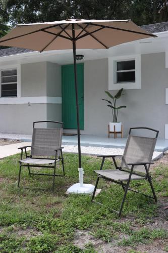 Hidden Emerald-Apartment with Kitchen and Laundry in Lakeland