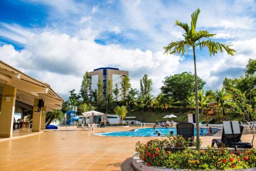 Úszómedence, Apartamento Enseada Nautico Caldas Novas - GO in Parque Termas de Caldas