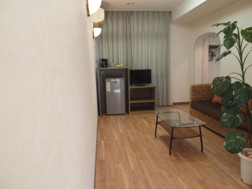 Double Room - Non Smoking image 2