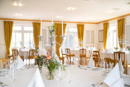 餐廳, Gasthaus Landbrecht in 佛萊辛